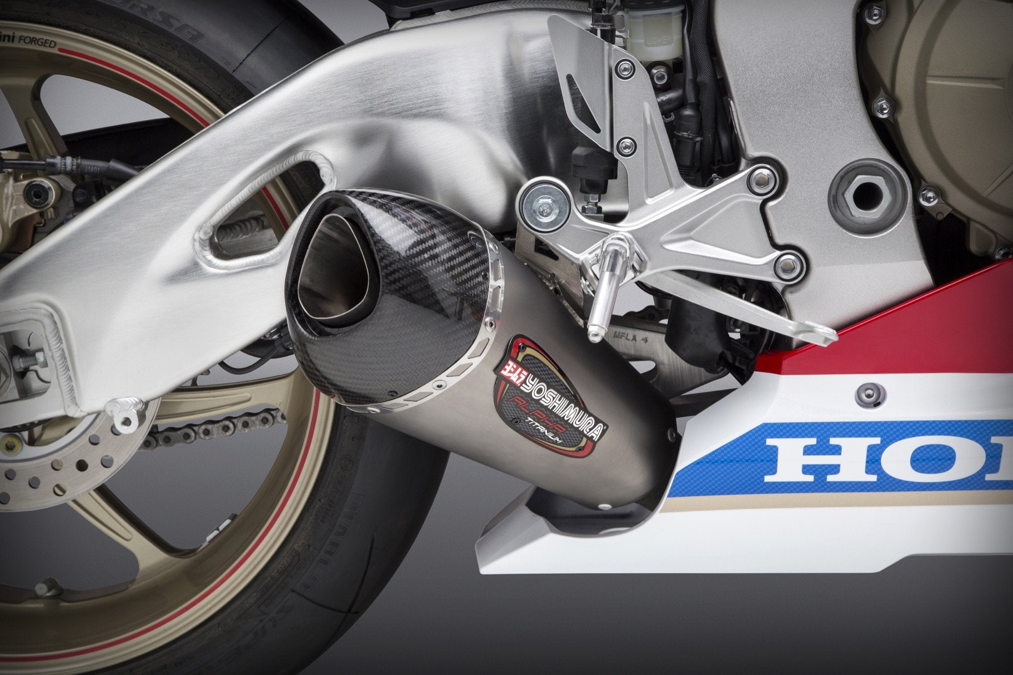 Yoshimura Slip-On Honda Cbr1000Rr/Sp/Sp2 2017-19 Street Alpha T So Ti-Ti-Cf Work