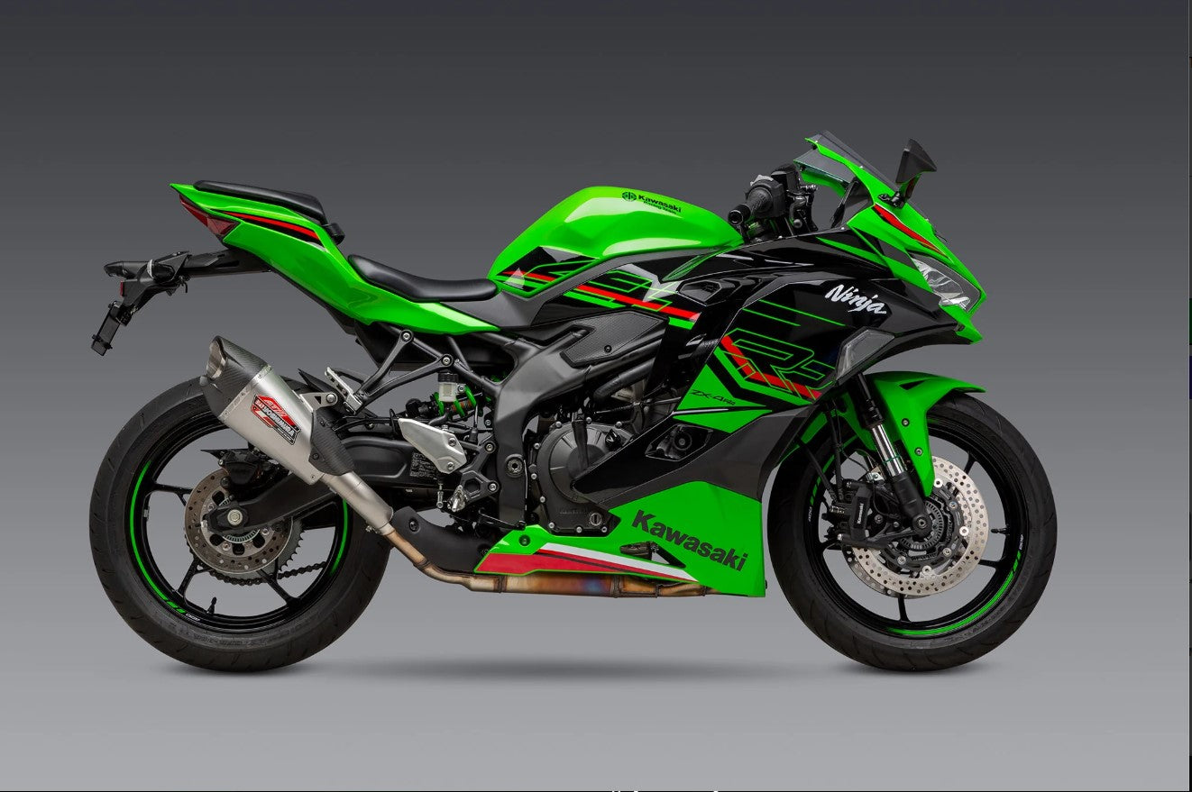 Yoshimura Slip-On Kawasaki ZX-4RR 23-24 Street AT2 So S-Cf