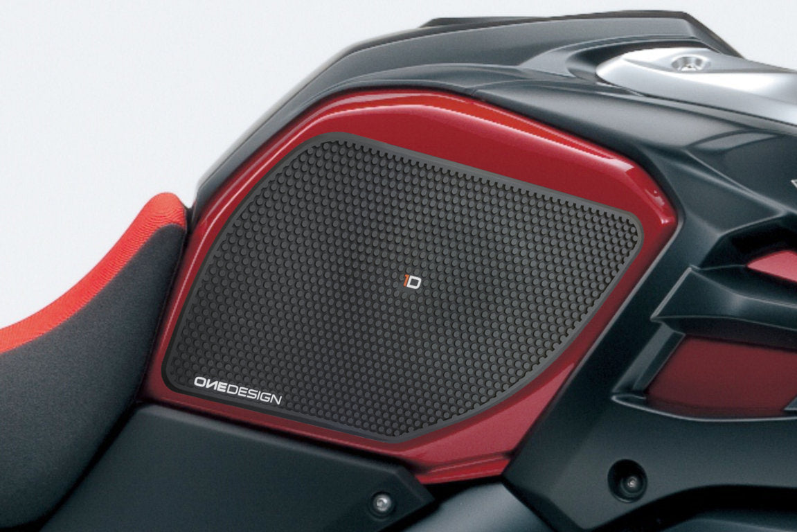 Puig Lateral Tank Pads Suzuki C/Black