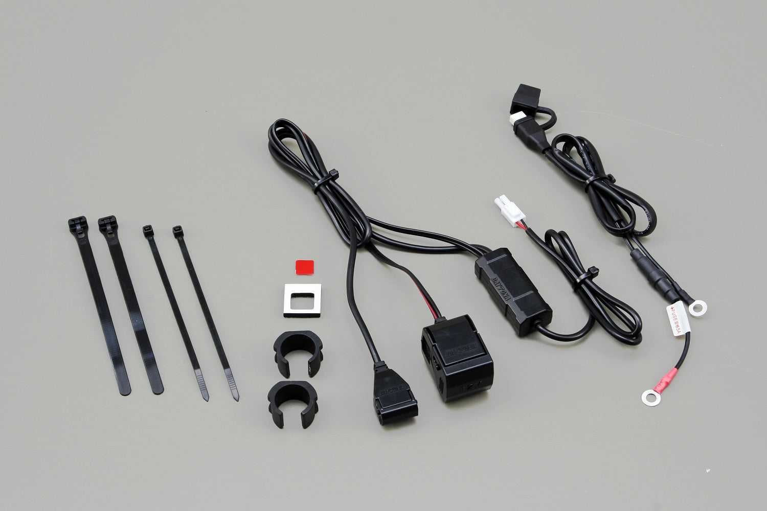 Daytona 12V USB/Tupakansytytin pistorasia