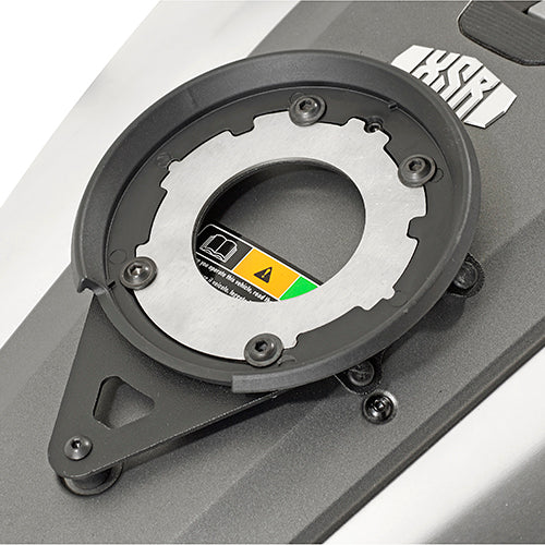 Givi Tanklock kiinnike, Tanklocklaukkujen kiinnittämiseen