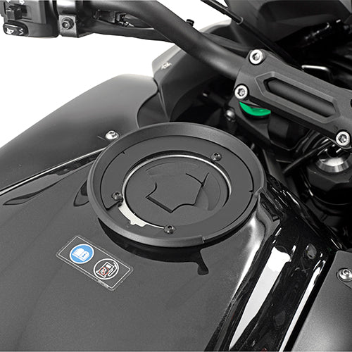 Givi Tanklock kiinnike, Tanklocklaukkujen kiinnittämiseen Versys 650 15-17