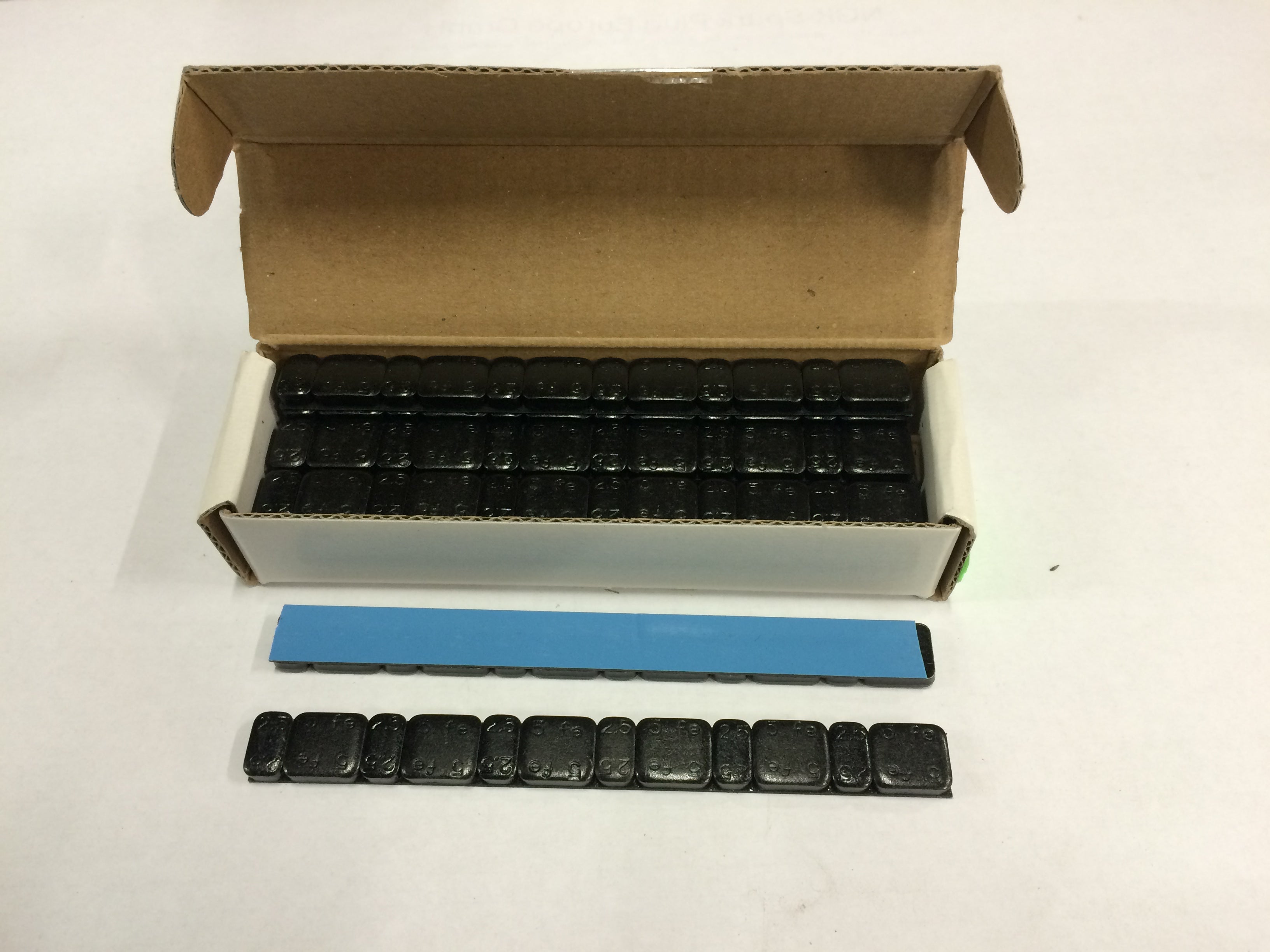 TAS.PAINO BLACK 6x2.5gr + 6x5gr (15kpl) Kork. 5mm Lev.12.2mm (FE)