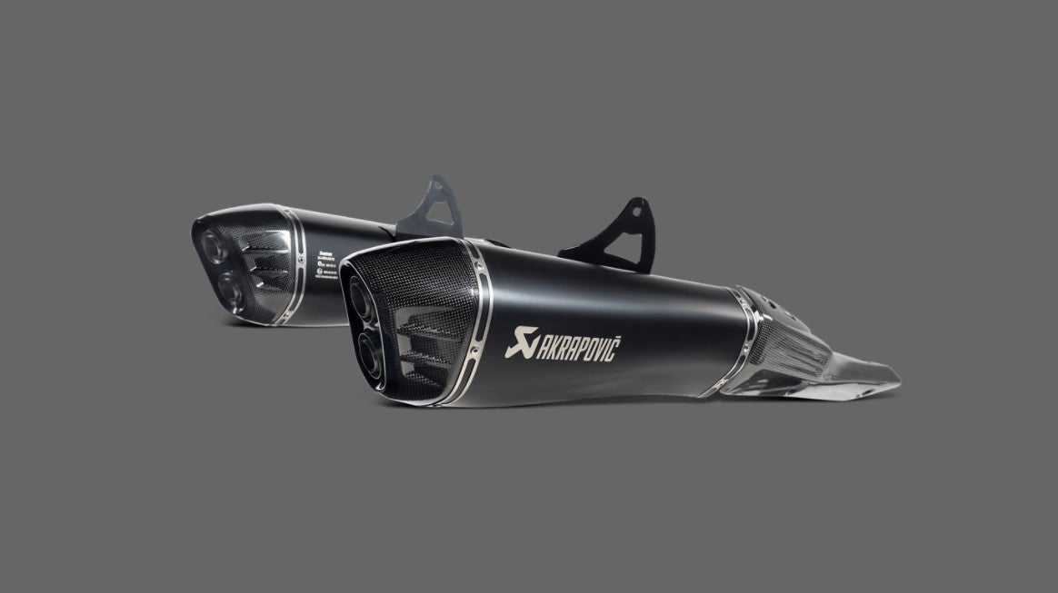 Akrapovic Slip-On Line (Titaani) GSX-1300R Hayabusa 2021-2024