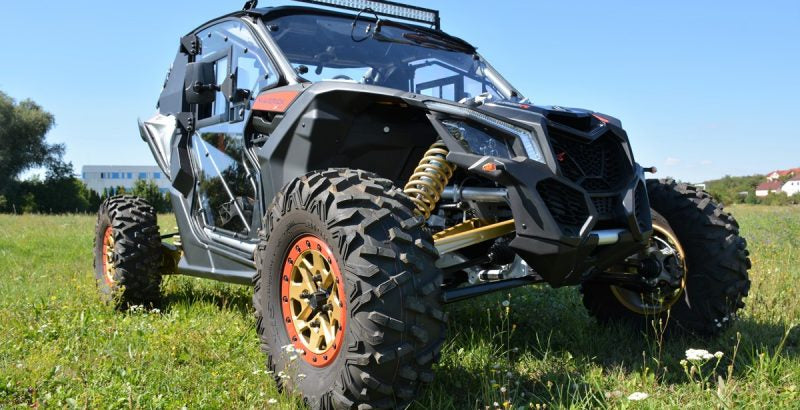DFK Täysi Ohjaamo Lämmöllä  + pyyhin/pesin Can-Am Maverick X3 2018-