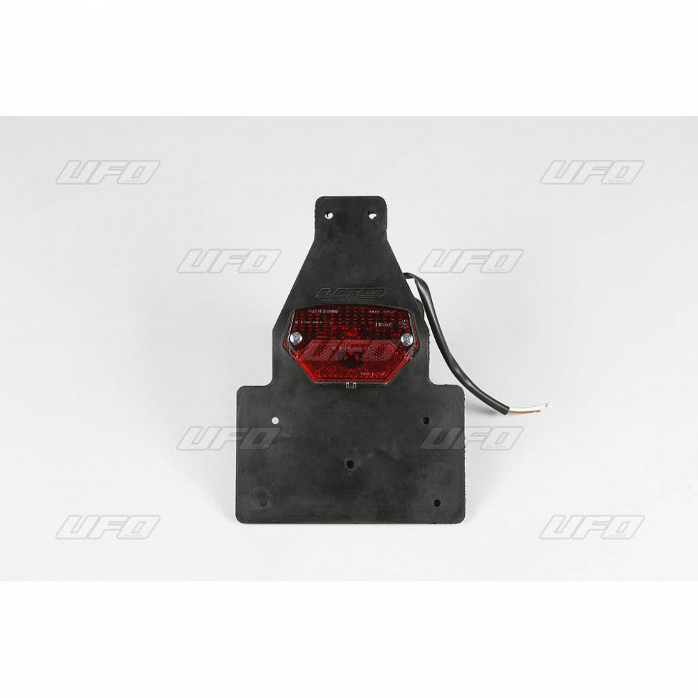 UFO Takalokasuoja valolla veteran Musta