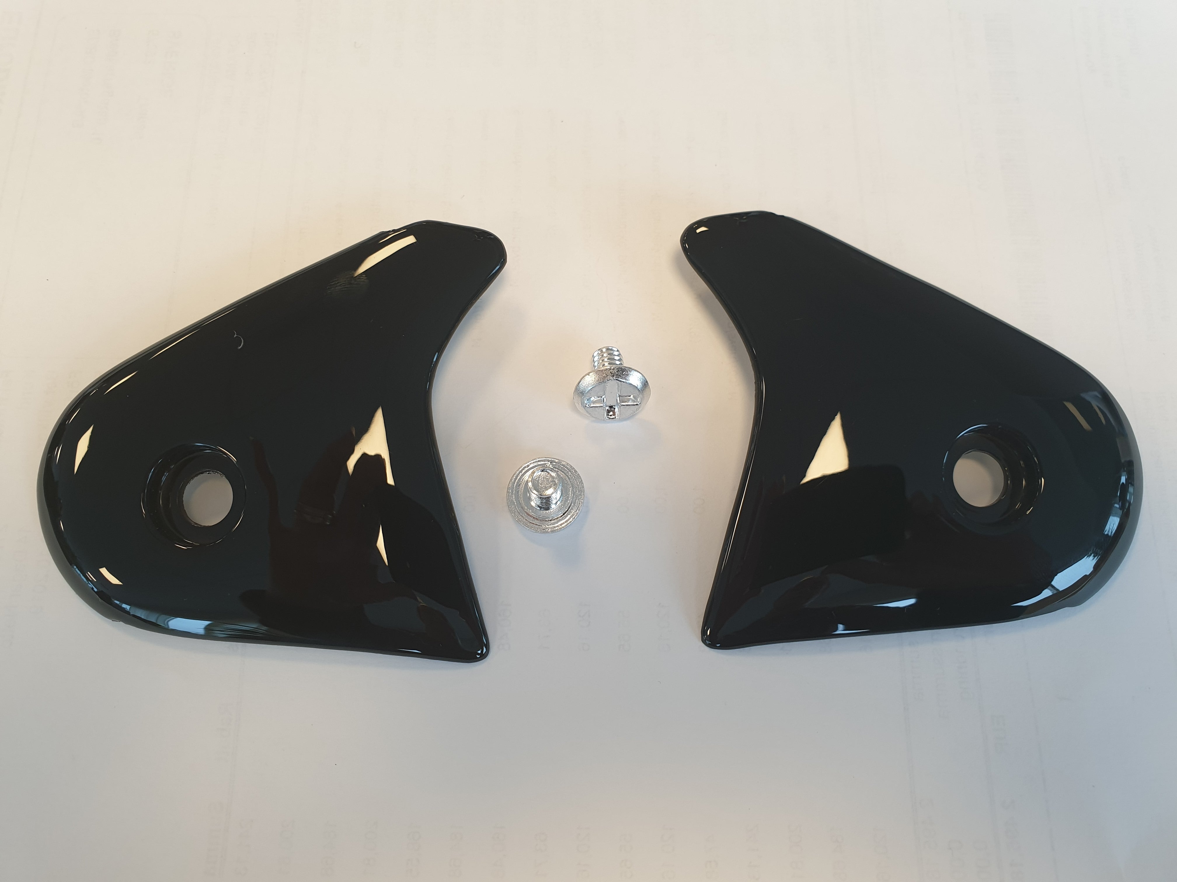 Snowpeople SP-1 visiirimekanismi sis 2kpl ruuveja, musta