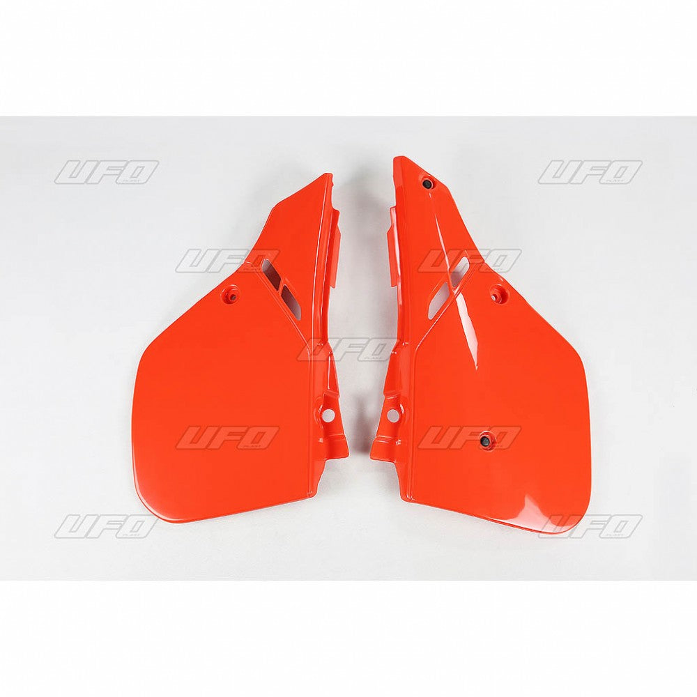 UFO sivupaneeli CR125 87-88,CR250 87,CR500 87-88 oranssi/punainen 121
