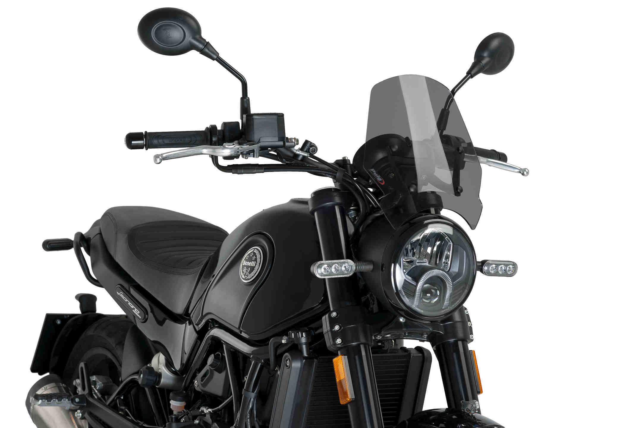 Puig Winds.New Generation Benelli Leoncino 500 C/Smoke