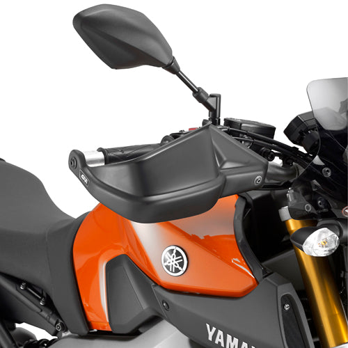 Givi HAND PROTECTOR FOR YAMAHA MT-09 (13-14)