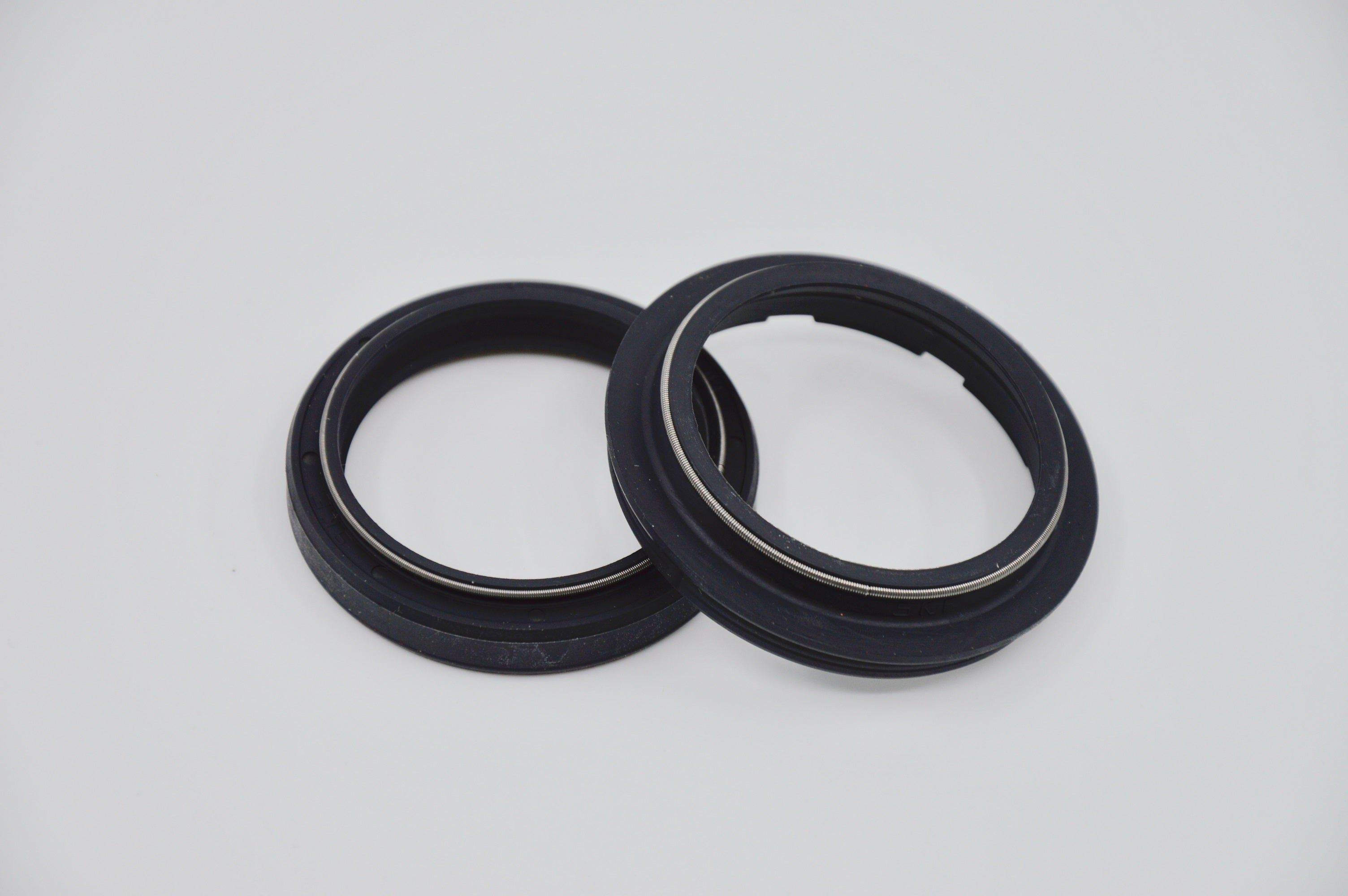 SKF Oil & Dust Seal Zf Sachs Mm 46 ""Black Color"""