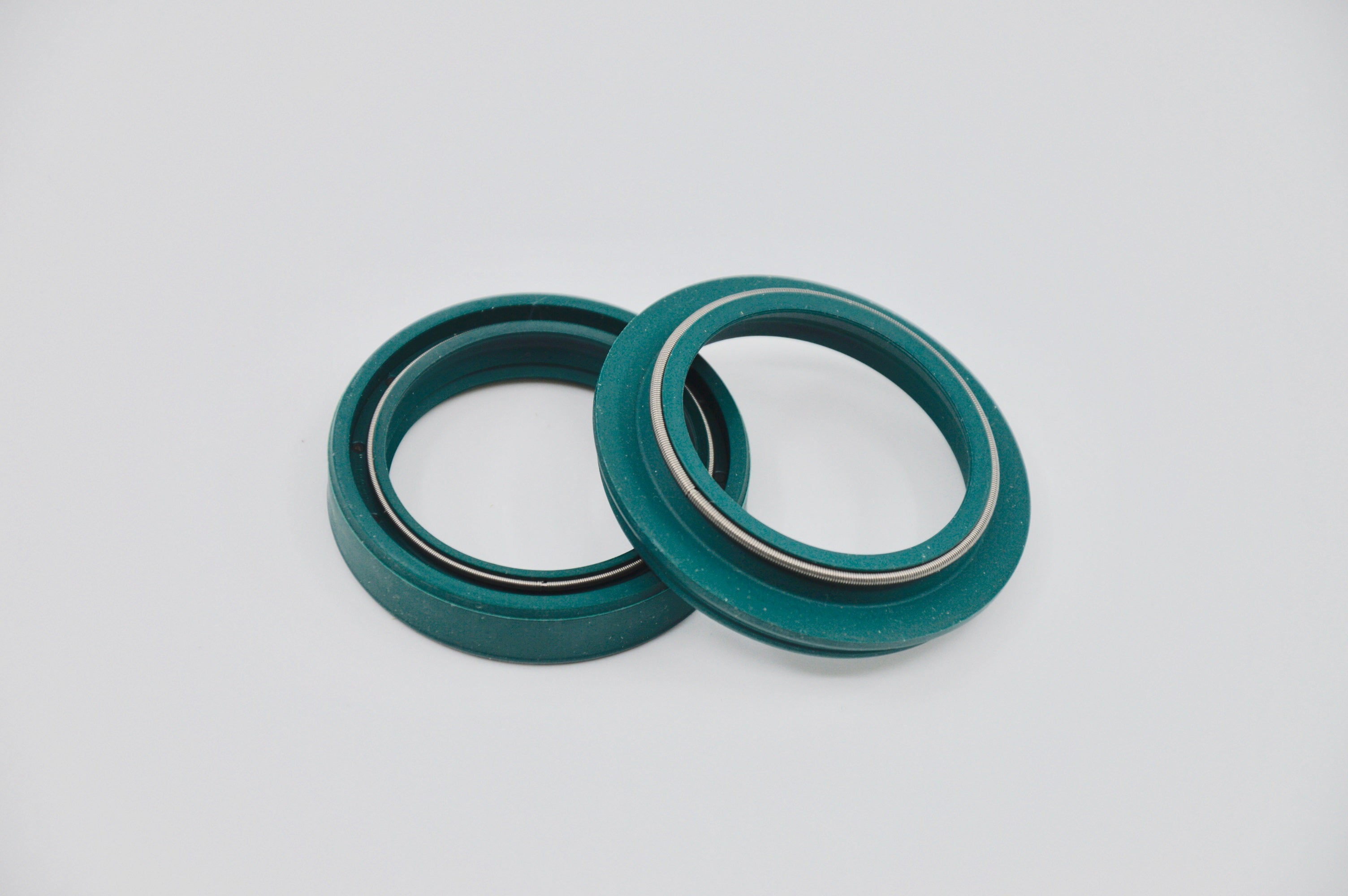 SKF Oil & Dust Seal 39 mm. - SHOWA