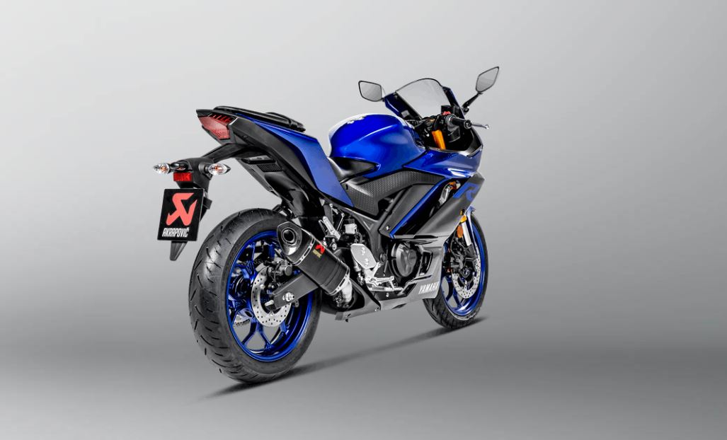 Akrapovic Slip-On Line (Carbon) YZF-R3 2015- , MT-03 660 2016-