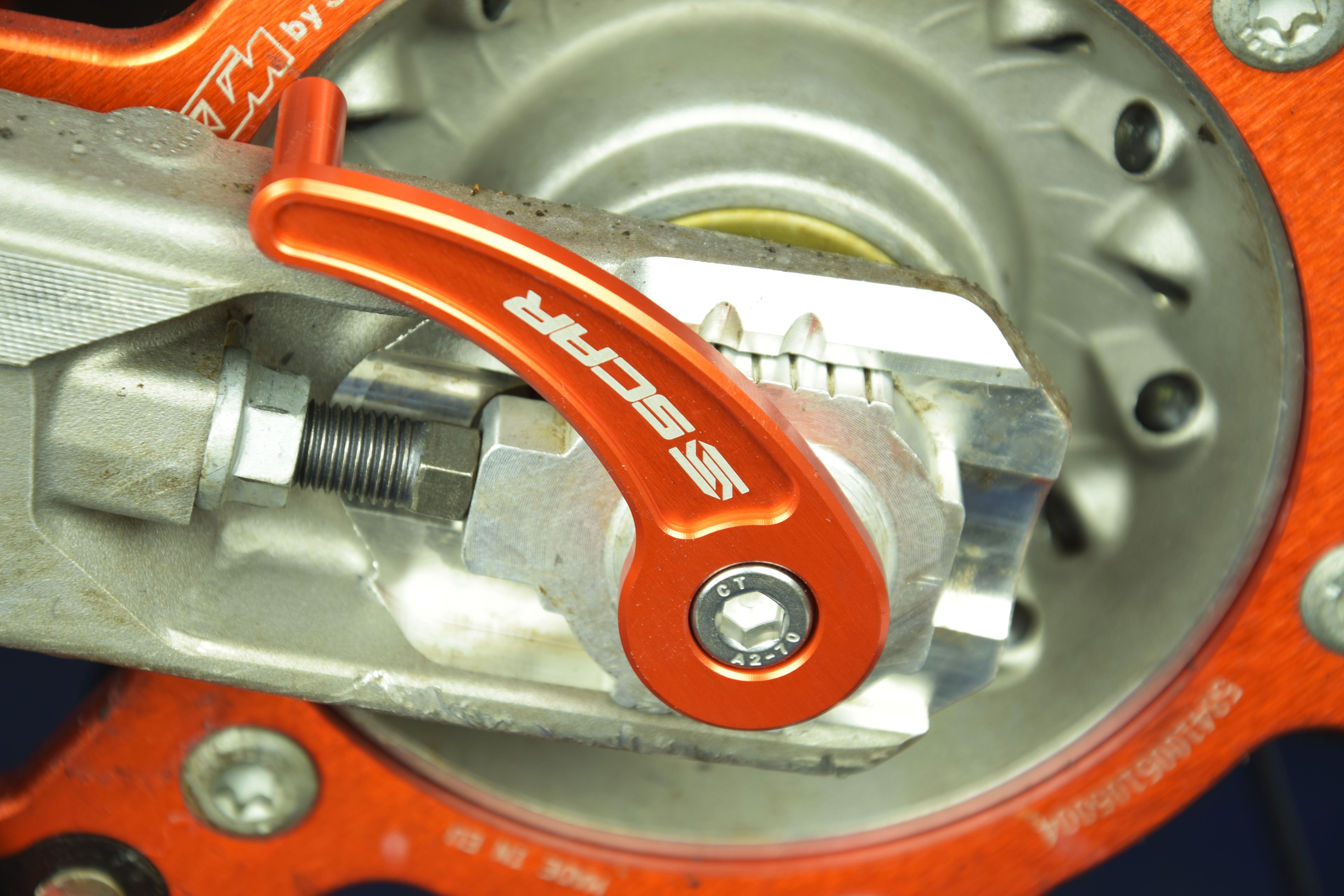 Scar Rear axle pull- KTM Husqvarna GasGas - Orange color